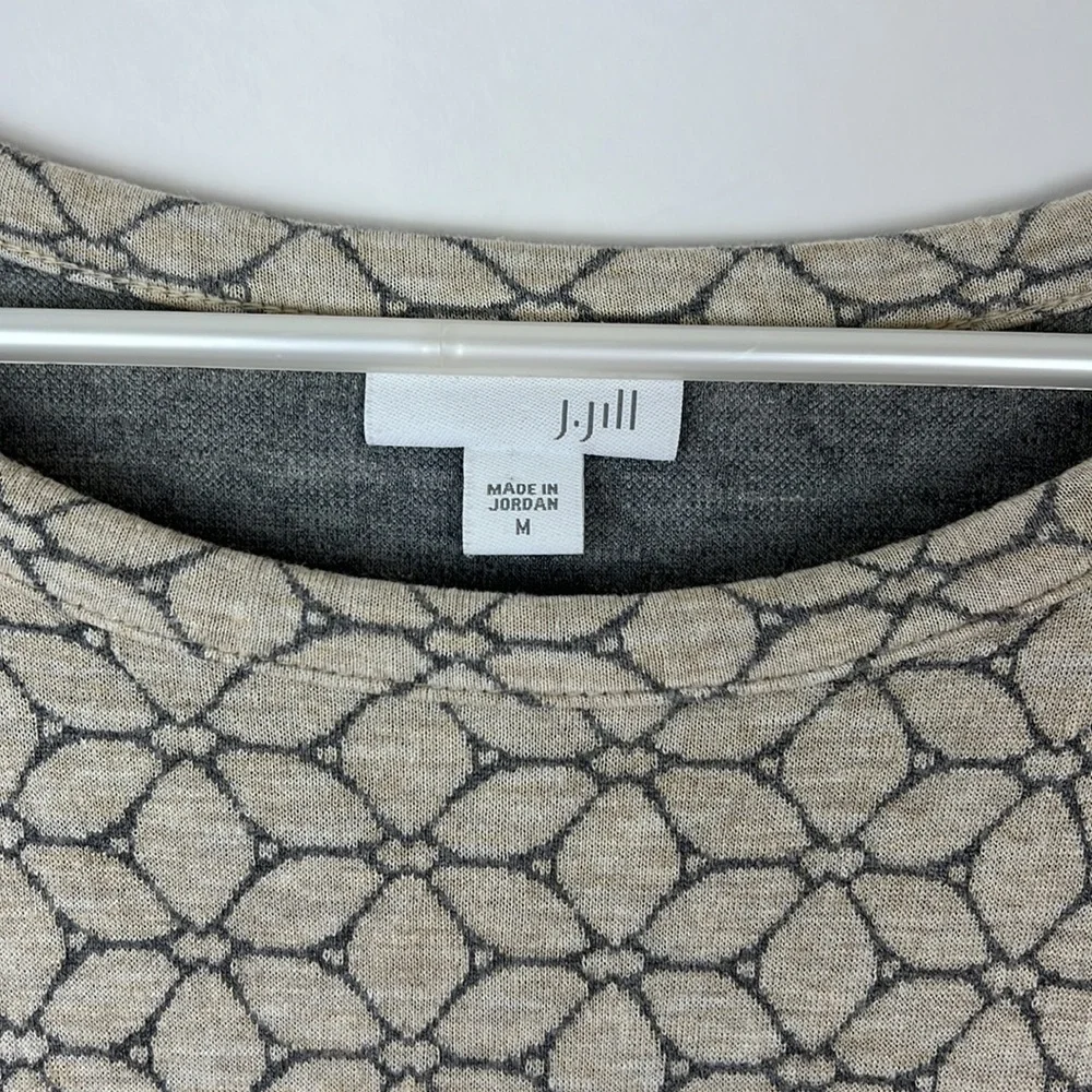 J. JILL long sleeve floral design top tan and gray M - Picture 5 of 10